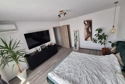 Apartament cu 3 camere decomandat în Theodor Pallady