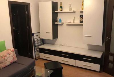 Apartament cu 2 camere semidecomandat, mobilat în Rogerius