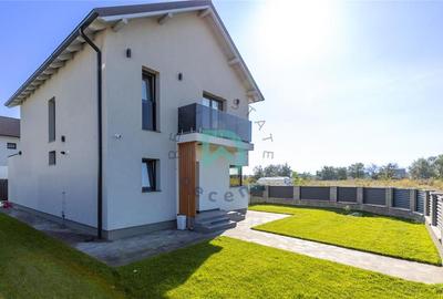 Casă individuală cu 4 camere în Stupini