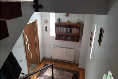 Vila cocheta de vanzare intr-o zona de basm langa Horezu in Bogdanesti (Tomsani) - 12