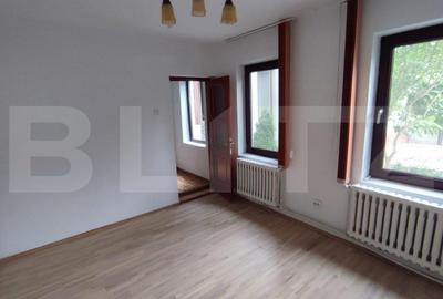Casa 7 camere, 280mp, zona Brazda lui Novac - 10
