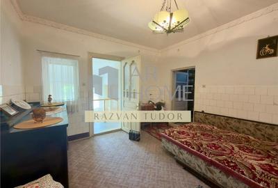 Casa 4 camere , cu beci ,1681m2 teren , Boldesti Scaeni - 13