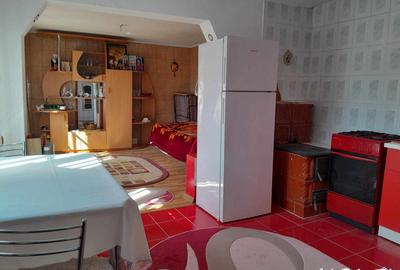Casa situata in Oras Tismana - Isvarna - 8