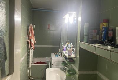 Apartament 2 camerec , zona centrala 2 Stejari , et 2 4, decomandat , centrala t - 14