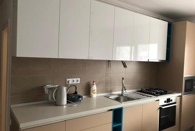 Apartament cu 2 camere semidecomandat, mobilat în Zorilor