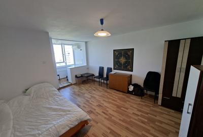 Apartament cu o camera decomandat, zona Tatarasi - 1