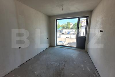 OPORTUNITATE! Apartament cu 3 camere, geam la baie, zona Intre Lacuri - 2