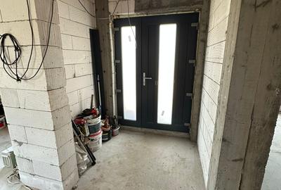CASĂ DE VÂNZARE CU 3 CAMERE IN ZONA CREVEDIA - 9