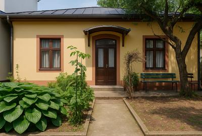 Casă centrală în Târgoviște, teren 250 mp, 4 camere, distanță la  900 m de Primă - 1