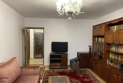 2 cam. etaj 3, 50 mp, mobilat+utlat, str. Primaverii - 6