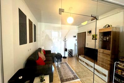 Apartament cu 3 camere decomandat, mobilat în Vest