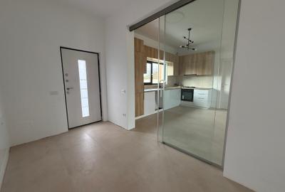 Vilă contemporană , finalizată în 2024, situată pe o stradă privată. - 9