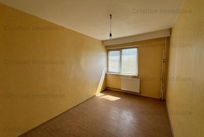 3 camere, Confort 1 Decomandat, etaj intermediar in bloc cu lift, Viziru 3 - 5