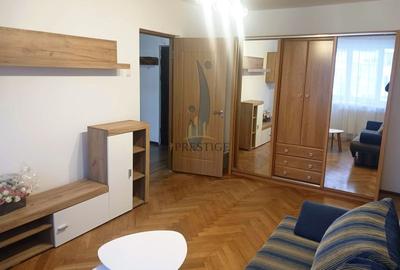 Apartament cu 2 camere decomandat în Mihai Viteazul