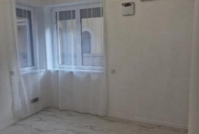 Piata Romana,  de inchiriat -5 camere, apartament nou in vila, parter, sect 1 - 10
