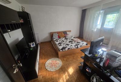 Apartament 3 camere Exercitiu - confort 1 decomandat, etaj 2 - 2