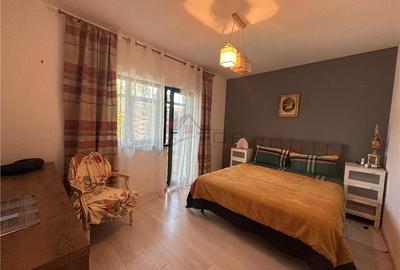 Apartament cu 3 camere decomandat în Valea Lupului