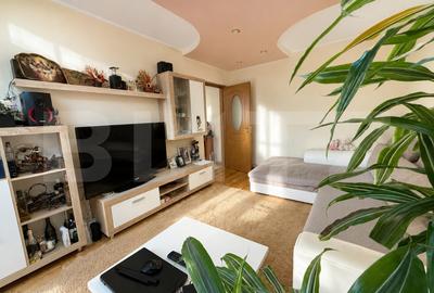 Apartament 3 camere, decomandat, etaj 3/4 - zona Astra - 2