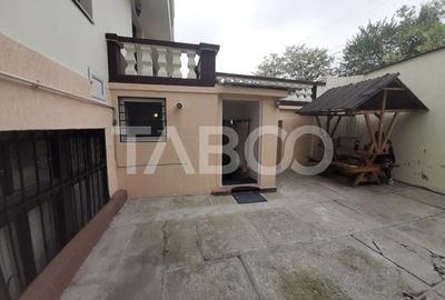 Apartament de vanzare 3 camere zona Bulevardului Corneliu Coposu - 1