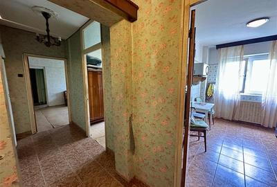 Apartament 3 camere Militari Apusului, 71 mp, etaj 3/8, metrou aproape - 2