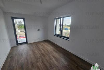 Vila premium 4 camere cu garaj in Ciorogarla (posibilitate rate) - 10