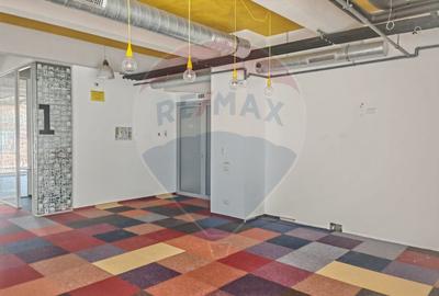 Birou, de 359 mp, în Gară