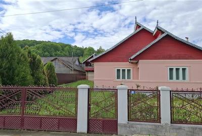 Casa cu 2360 mp teren, Racoasa - 1