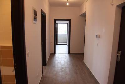 Metrou Berceni/ Apartament la pret de Garsoniera