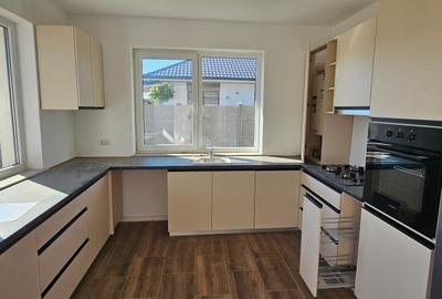 Vila Parter 4 camere | Complex Rez | Bucatarie complet mobilata| Comision 0% - 1