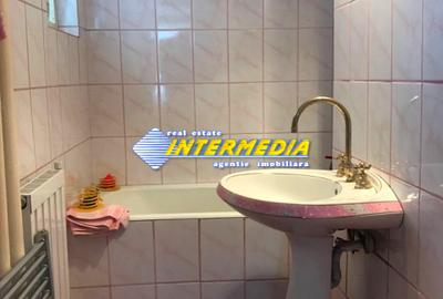 Apartament 4 camere 90 mp CETATE Bulevard Et.1 Boxa 2 Bai 2 Balcoane 2 Vederi - 2