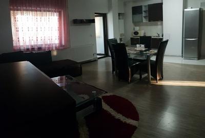Apartament de inchiriat, trei decomandate, mobilat utilat, etaj unu, zona Mall - 15