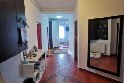 Apartament spațios cu 4 camere și terasă, zona Andrei Muresanu - 2