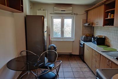 APARTAMENT  4 CAMERE C. ARADULUI 650 EURO - 3