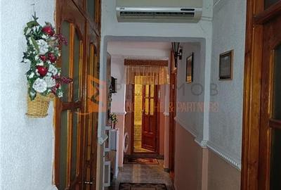 Apartament 3 camere cf 1 decomandat zona Dorobanti 1 - 13
