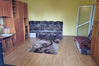 Anda , 3 camere , centrala gaze , etaj intermediar - 2