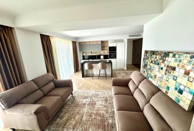 Apartament cu 4 camere semidecomandat, mobilat în Pipera