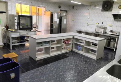 Spațiu comercial, 150 mp în Noua