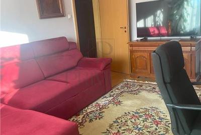 Apartament cu 3 camere decomandat în Cetății