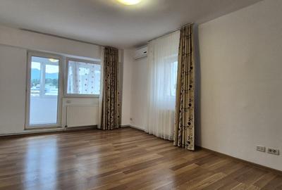 Apartament 2 camere recent renovat, zona Zizinului-Judetean!