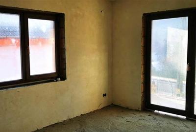 OLANESTI, VILA CU TEREN GENEROS - 10