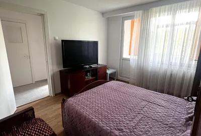 Apartament cu 3 camere decomandat, mobilat în Drumul Taberei