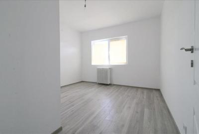 Apartament 2 camere PALAS MALL - 10