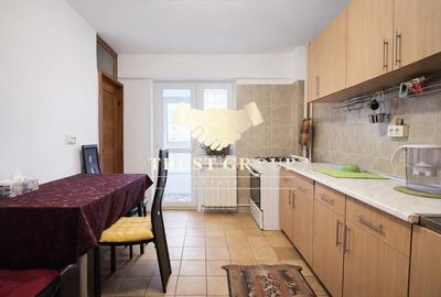 Apartament cu 4 camere decomandat, mobilat în Cișmigiu