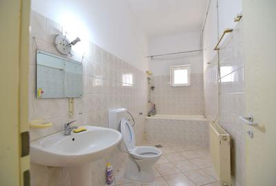 Casa de vanzare, P+M-zona Girocului Timisoara-comision 0 - 12