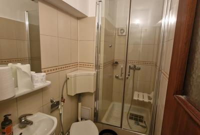 Piata Universitatii, bloc REABILITAT TERMIC, constructie 1980, fara risc seismic - 8