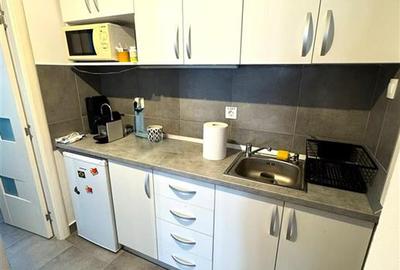 Casa pretabila si birouri/cabinet/servicii, pozitie remarcabila,Semicentral, Tar - 2