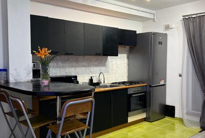 Apartament cu 2 camere, 40 mp, balcon, zona Eroilor - 2