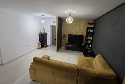 Apartament cu 3 camere decomandat în Theodor Pallady