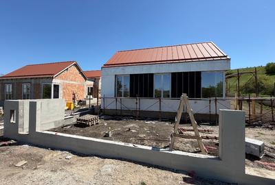Casă individuală ultra finisată, piscină proprie, Jucu De Sus, predare 2026 - 2