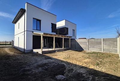 Duplex cu 4 camere în Giroc